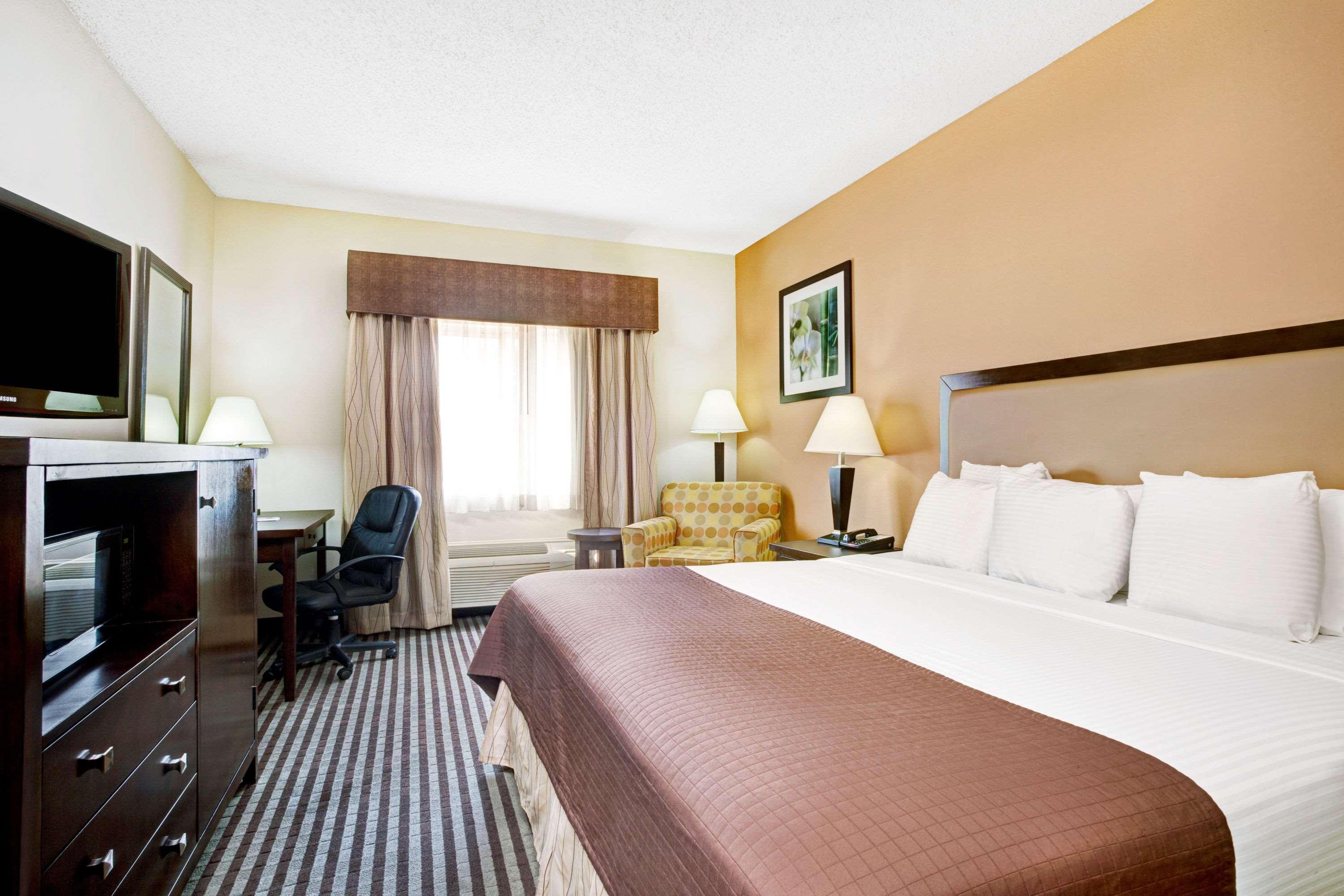 Baymont By Wyndham Dallas/ Love Field Eksteriør billede